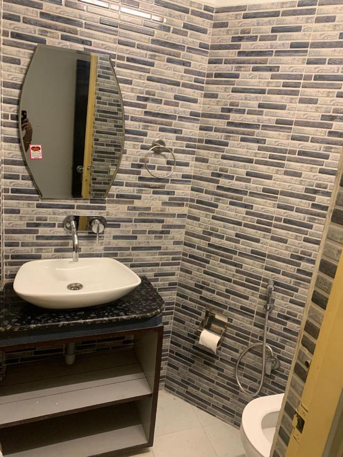 Hotel Raman'S Jagādhri Dış mekan fotoğraf